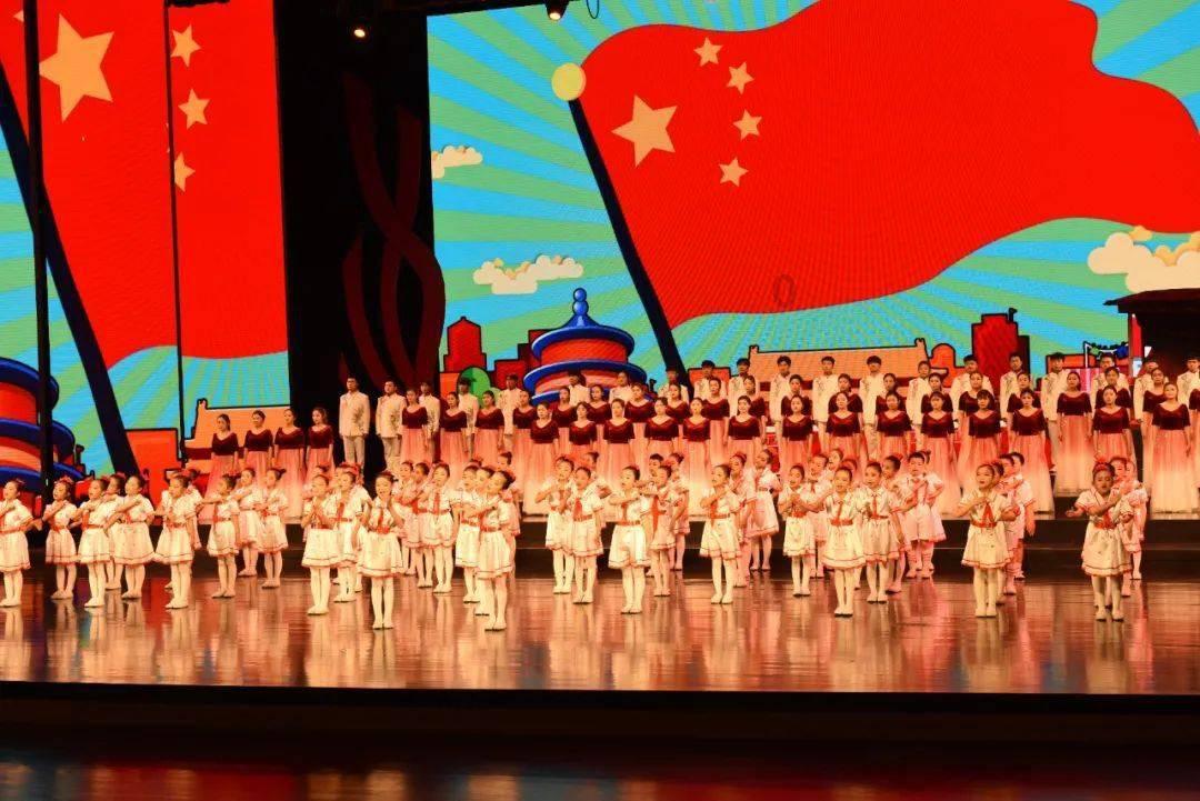 长时间路边停车不熄火还开空调，对发动机会有哪些损害？